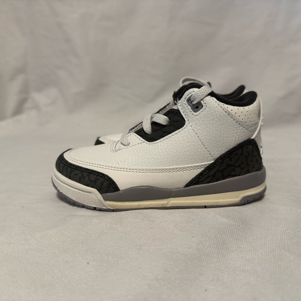 Nike Air Jordan 3 Retro Cement Grey DM0968 106 Size 9c